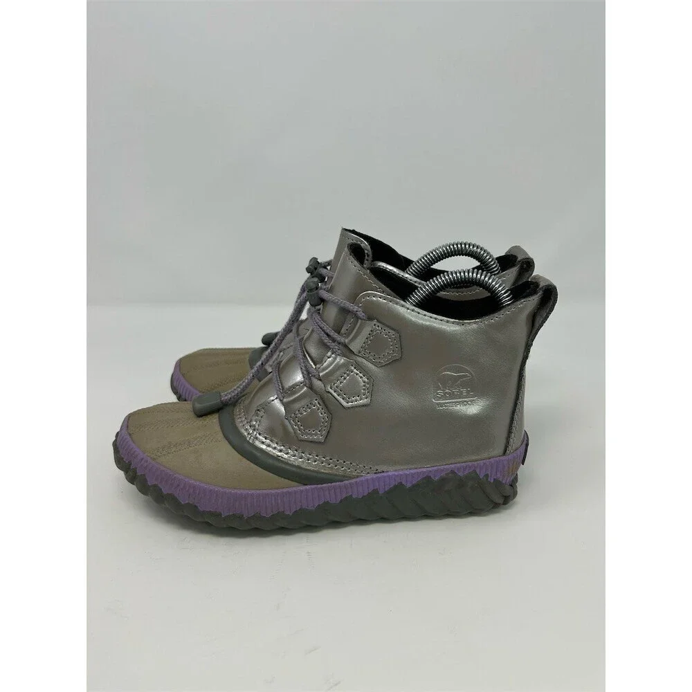 SOREL Out N About Plus Duck Boots Girls Silver Gray Purple Trim Waterproof 4